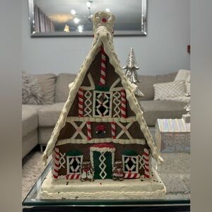 Christmas Gingerbread House (Lodge)
